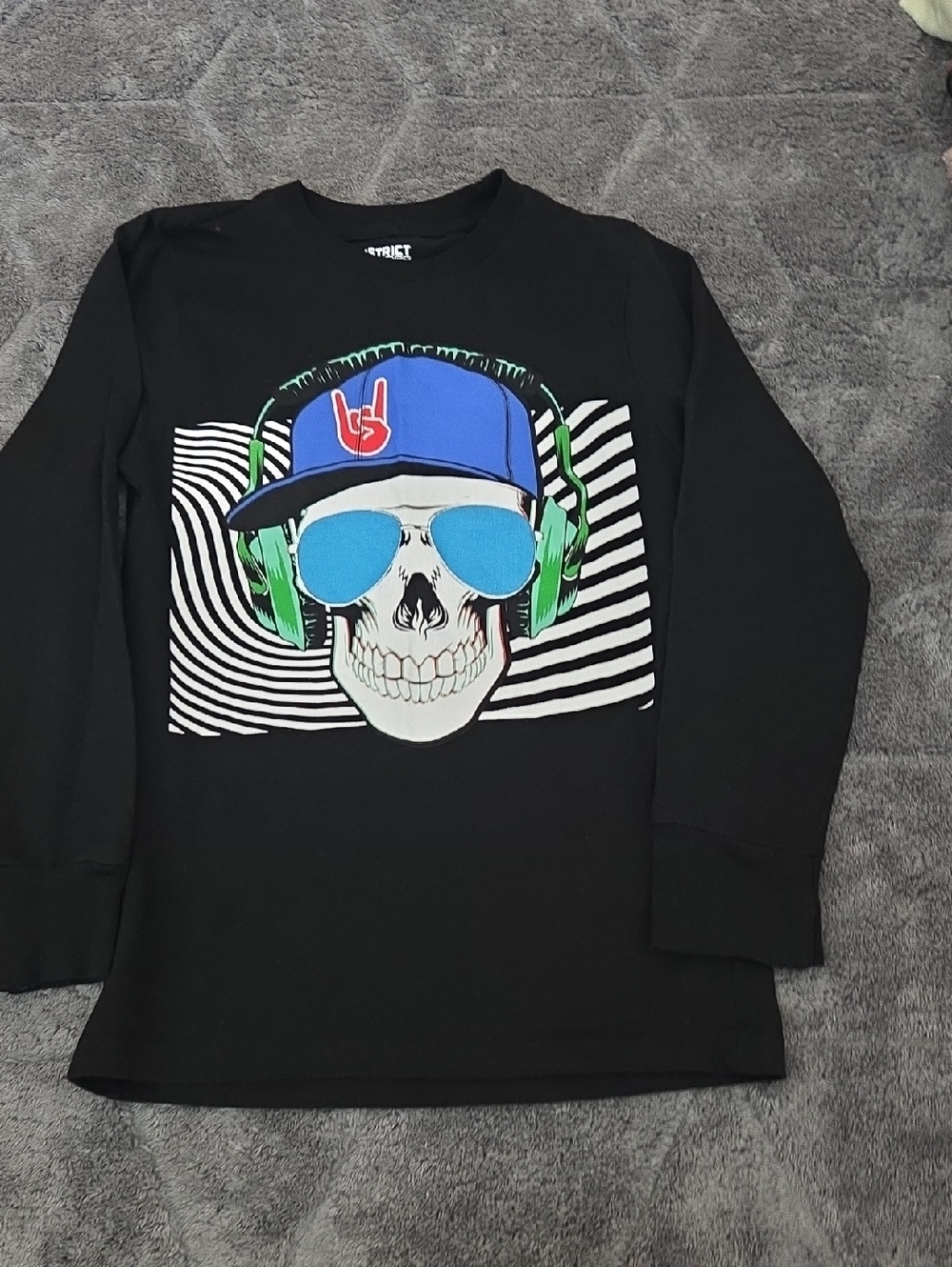 Kids Black Graphic Skull Tee with Blue Cap and Green Headphones Size 8